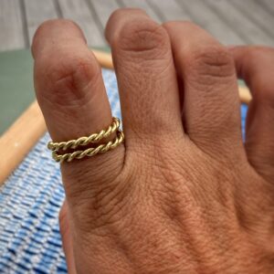 Bague torsade