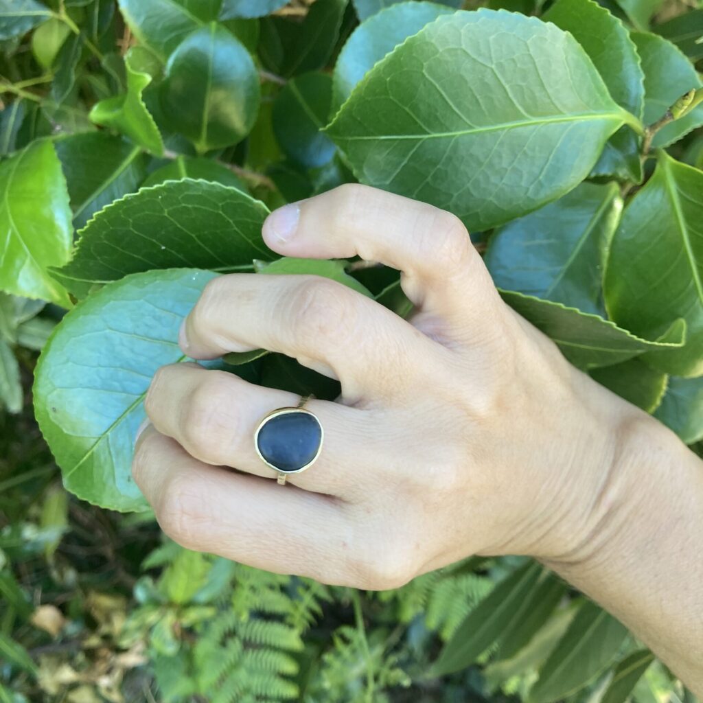 Bague harri beltza