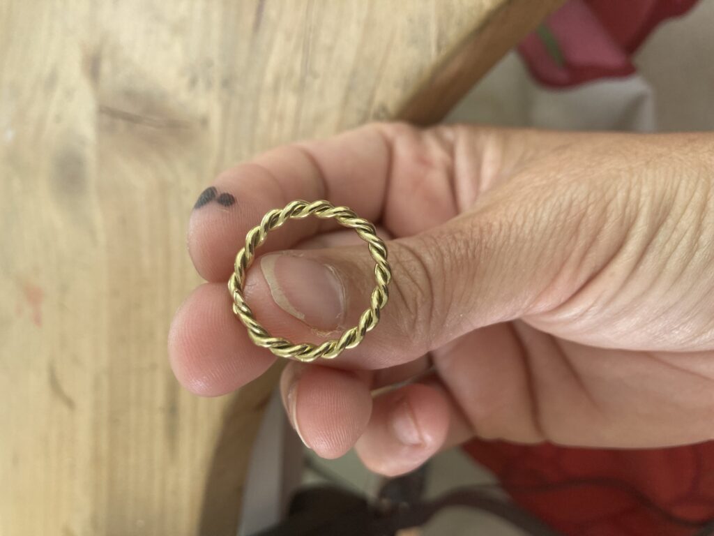 Bague torsade — vue 4