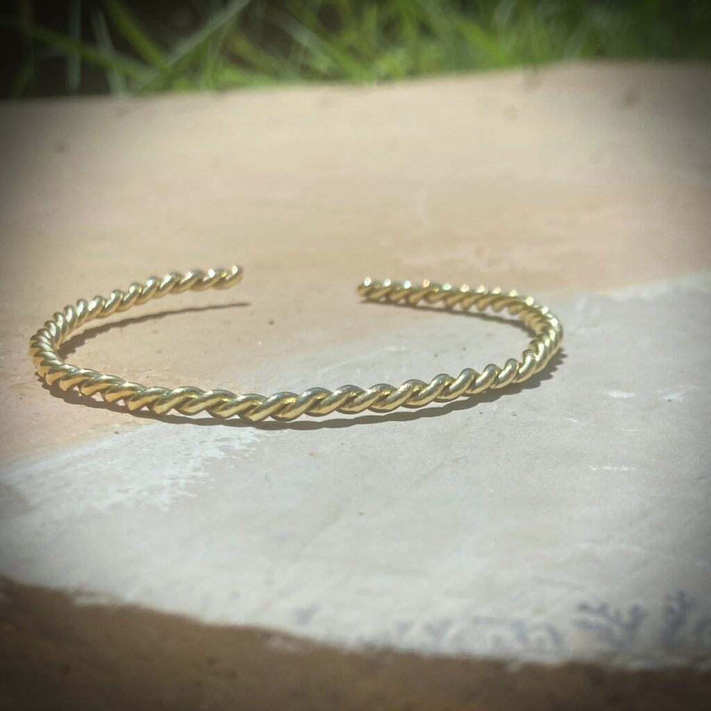 Bracelet torsade portée