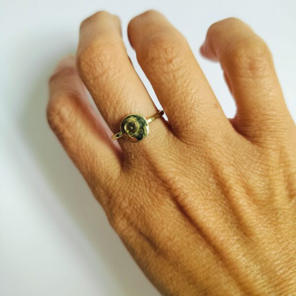 Bague pastille martelée – citrine